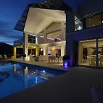 Luxury Villa-los Naranjos Golf Club فيلة