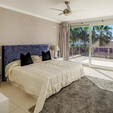 Villa Luxury Villa-los Naranjos Golf Club