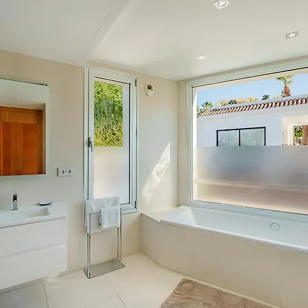 Luxury Villa-los Naranjos Golf Club *