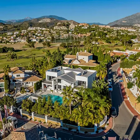 Villa Luxury Villa-los Naranjos Golf Club *