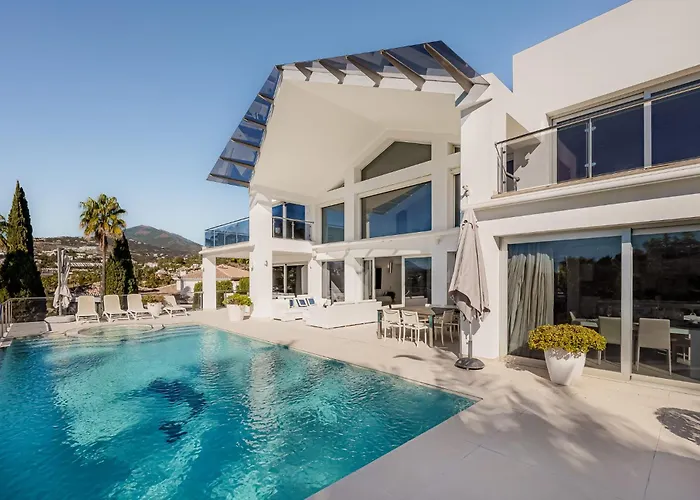 Luxury Villa-los Naranjos Golf Club