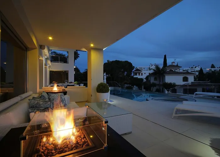 Vila Luxury Villa-los Naranjos Golf Club *
