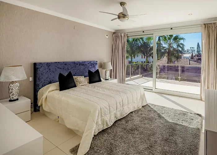 Villa Luxury Villa-los Naranjos Golf Club